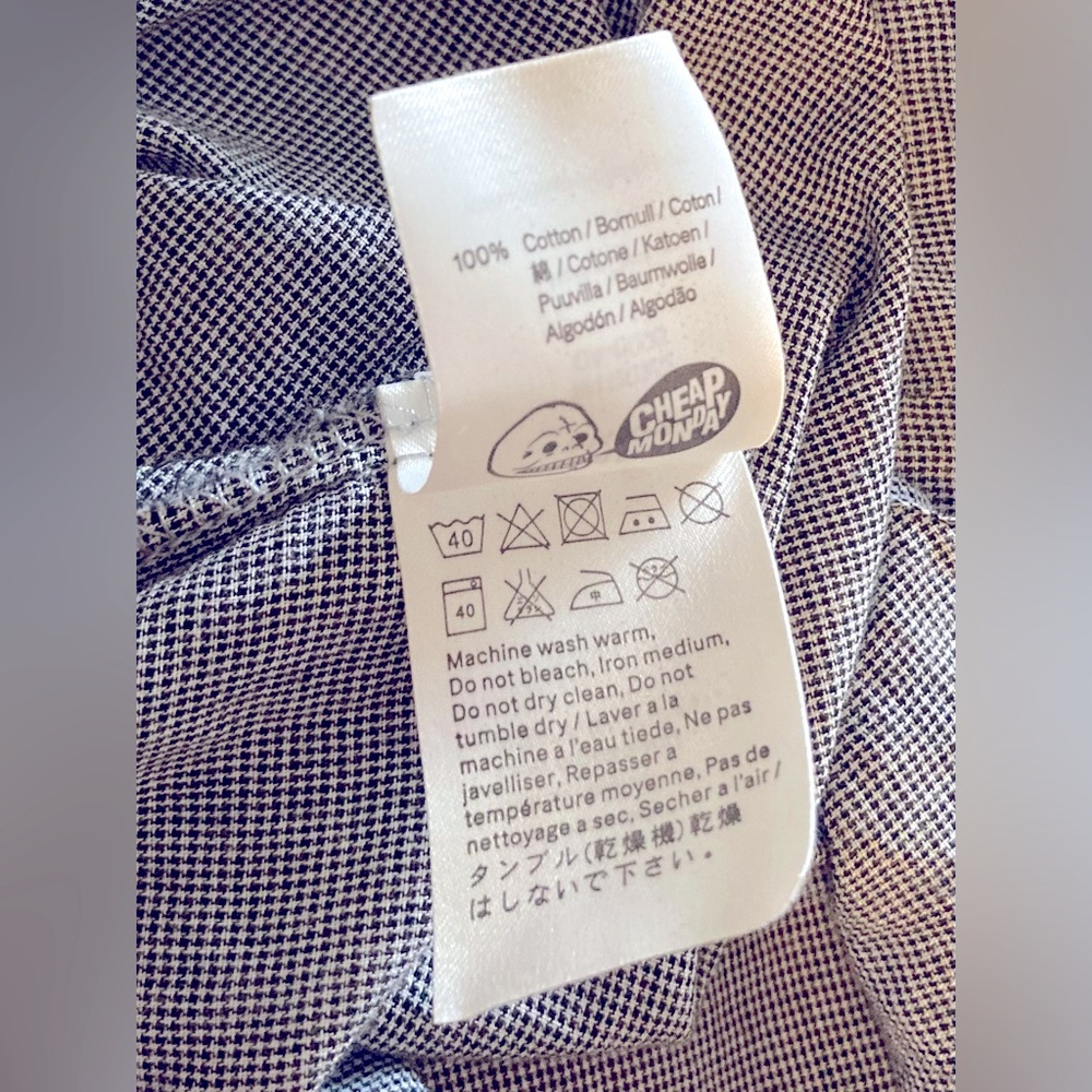 Cheap Monday Button Down Shirt Women’s Size Extra Small 100% Cotton - Picture 5 of 5
